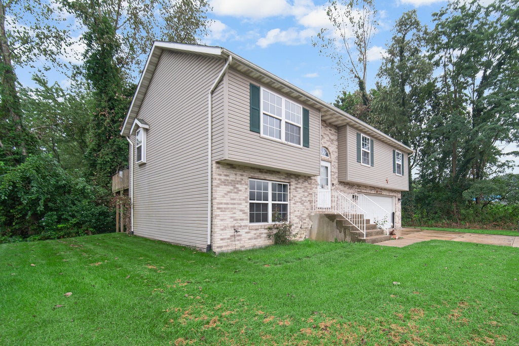 Photo of 6655 Palm Street, Portage, IN 46368 (MLS # 845414)