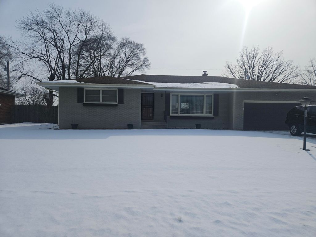 Photo of 1241 W 56th Avenue, Merrillville, IN 46410 (MLS # 833868)