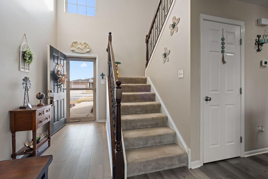 Photo of 11166 Tennessee Street, Crown Point, IN 46307 (MLS # 834500)