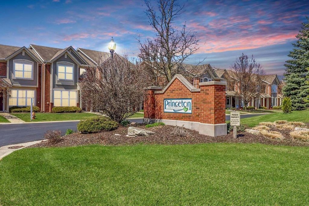 Photo of 11840 Broadway, Crown Point, IN 46307 (MLS # 834367)