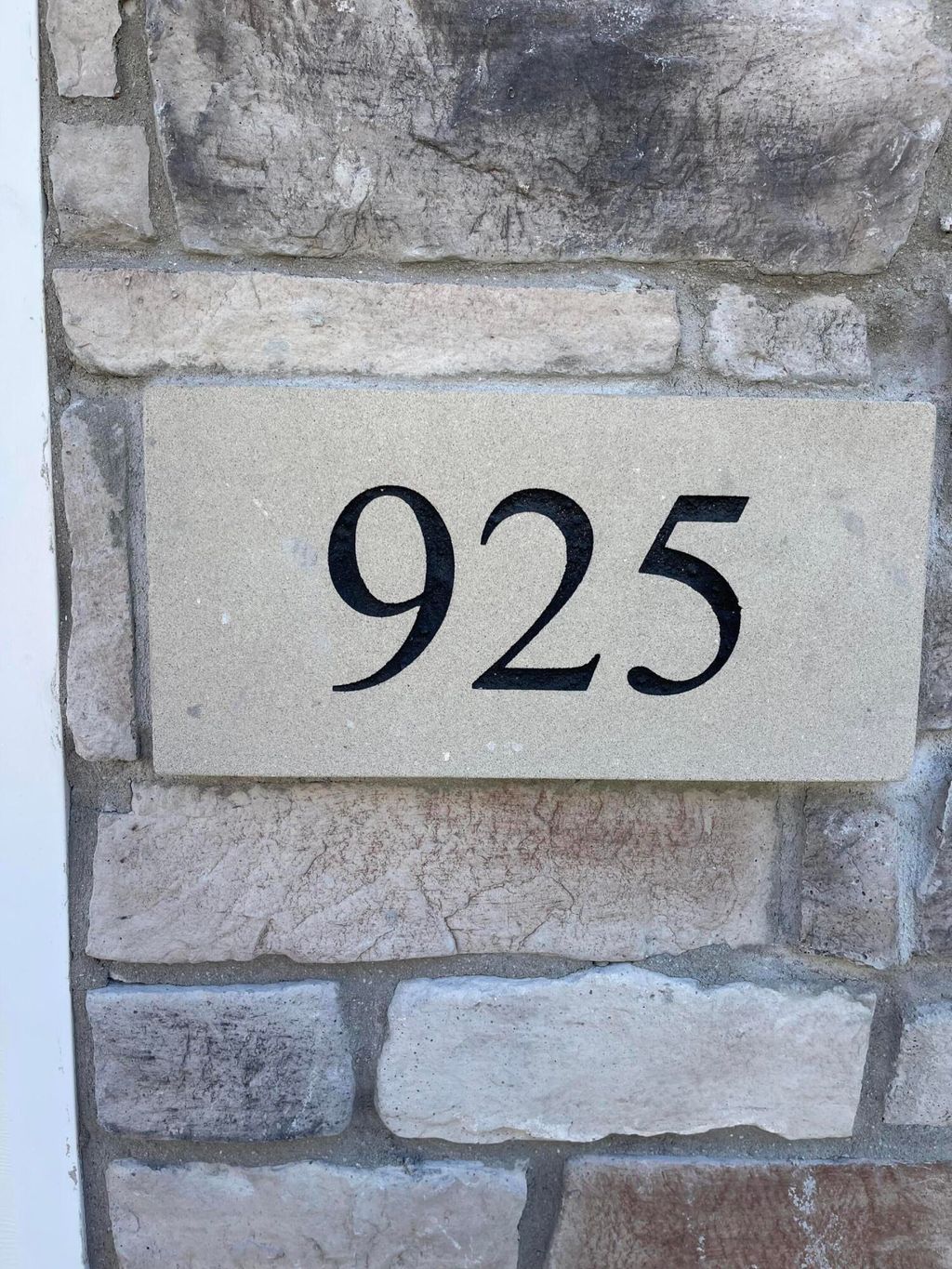 Photo of 925 Paula Court, Hobart, IN 46342 (MLS # 837032)