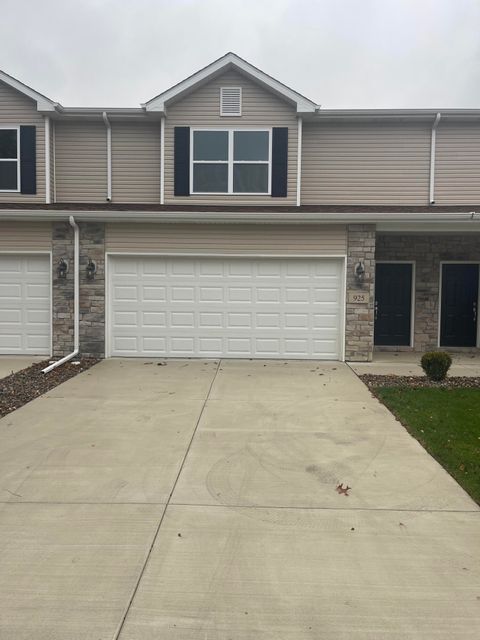 925 Paula Court Hobart IN 46342