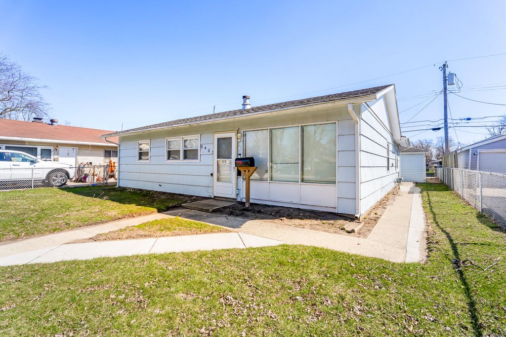 Photo of 6403 New Jersey Avenue, Hammond, IN 46323 (MLS # 835899)