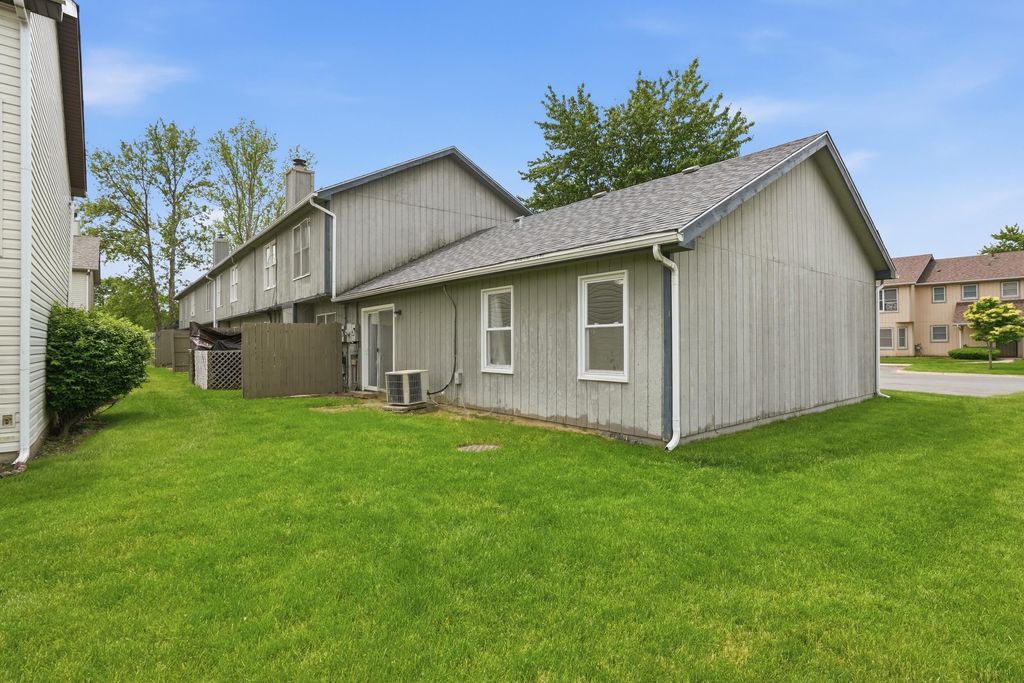 Photo of 6089 Maryland Street, Merrillville, IN 46410 (MLS # 839899)