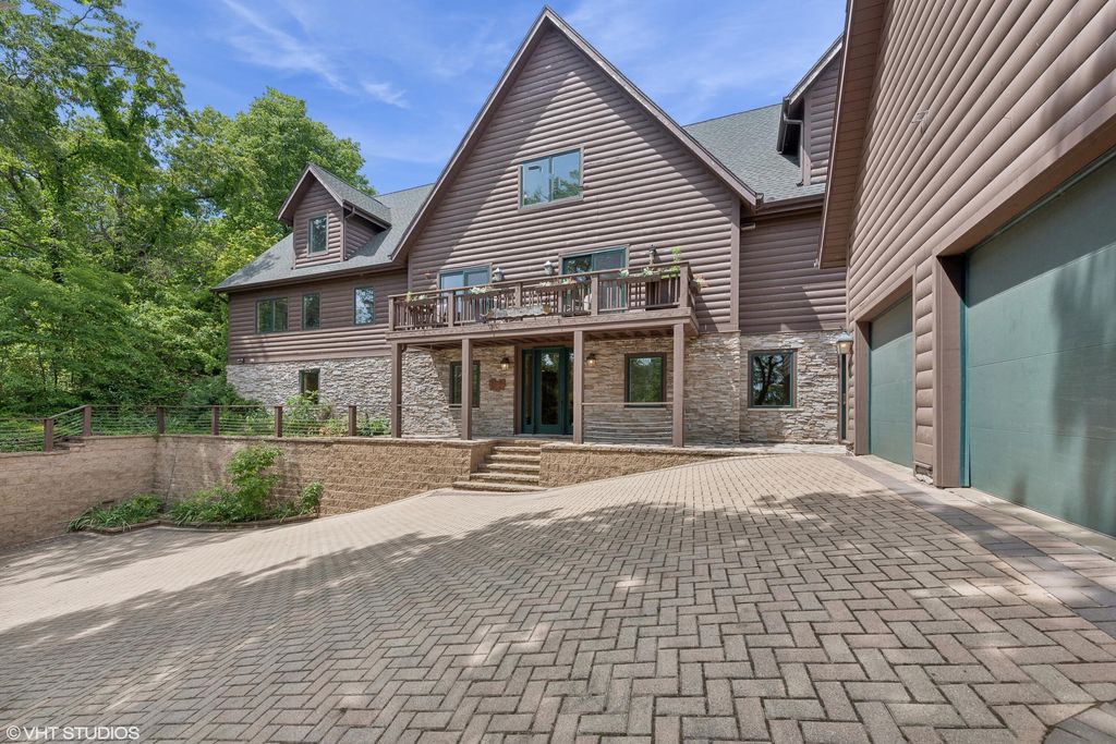 Photo of 12 Ridge Drive, Chesterton, IN 46304 (MLS # 838495)