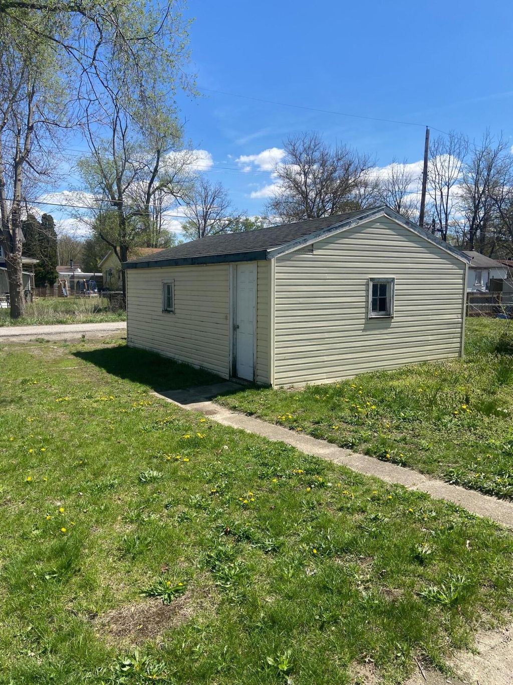 Photo of 624 Cleveland Avenue, Michigan City, IN 46360 (MLS # 837519)