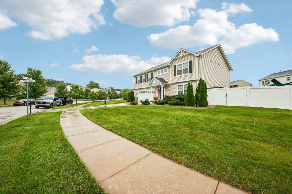 Photo of 366 E 130th Lane, Crown Point, IN 46307 (MLS # 841080)