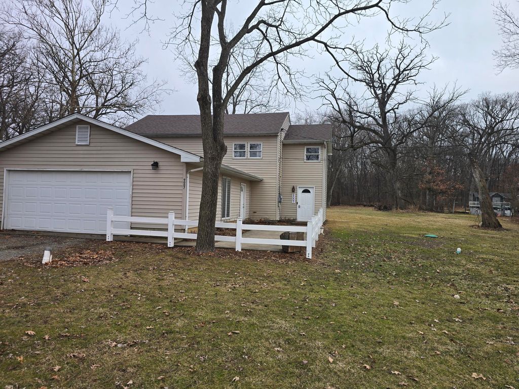 Photo of 9007 W 85th Avenue, Schererville, IN 46375 (MLS # 834303)