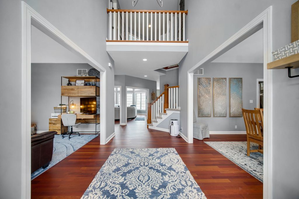 Photo of 272 Bruntsfield Court, Valparaiso, IN 46385 (MLS # 833719)