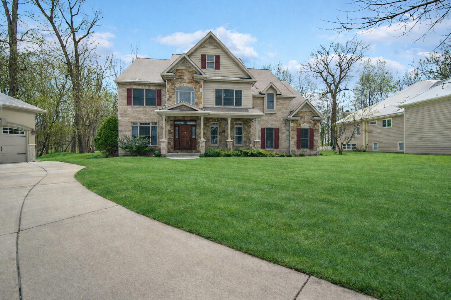 272 Bruntsfield Court