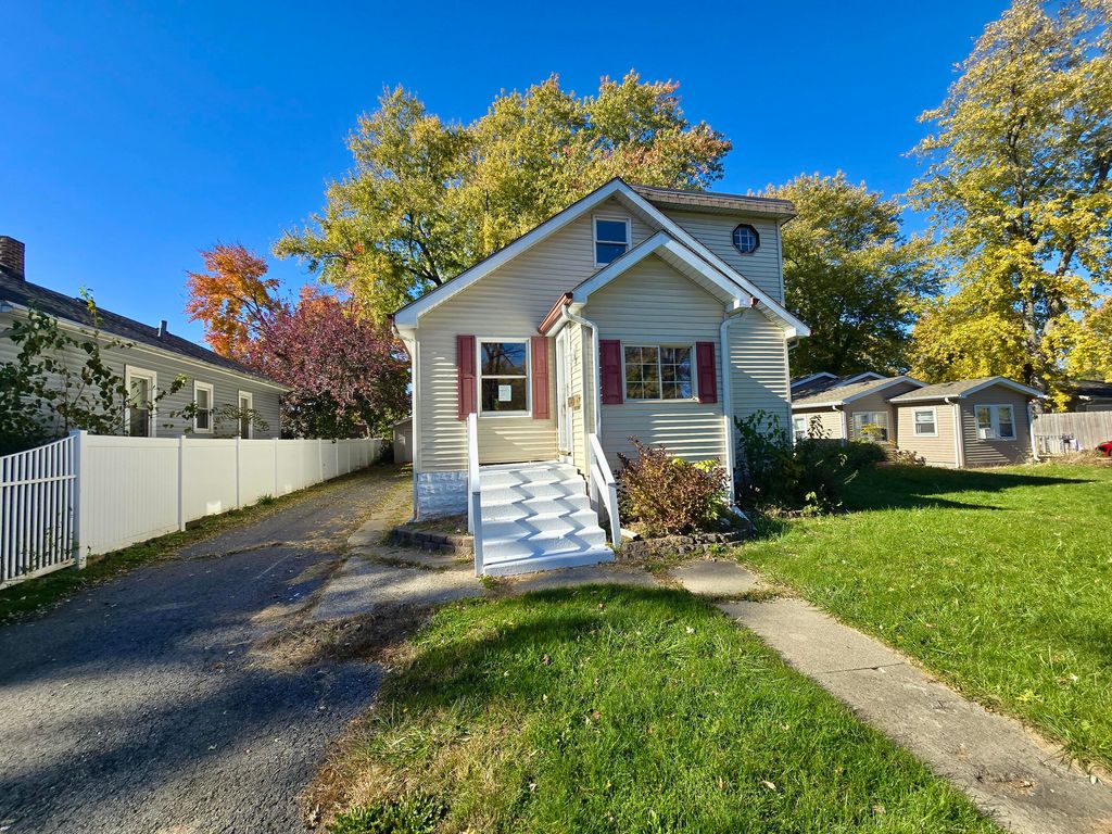 Photo of 218 N Ash Street, Hobart, IN 46342 (MLS # 833455)