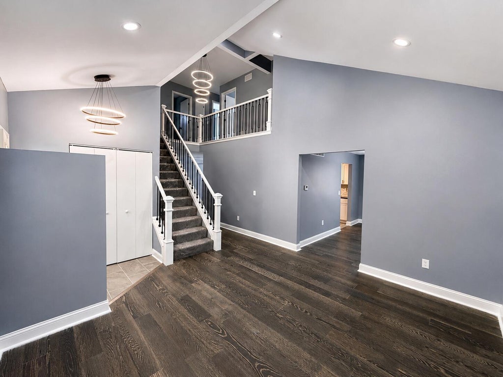 Photo of 264 Pettibone Avenue, Crown Point, IN 46307 (MLS # 844511)