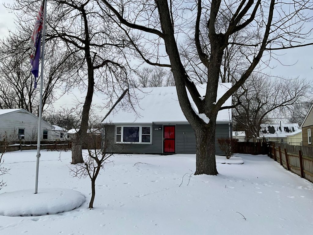 Photo of 734 1 Juniper Road, Valparaiso, IN 46385 (MLS # 833788)