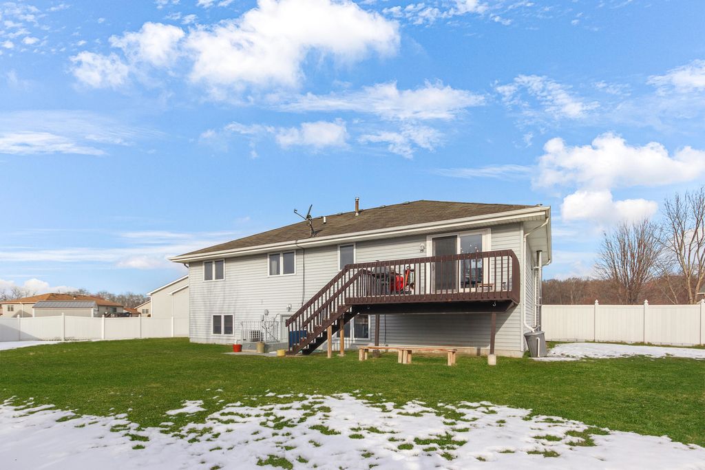 Photo of 1691 Ruby Court, Hobart, IN 46342 (MLS # 834004)