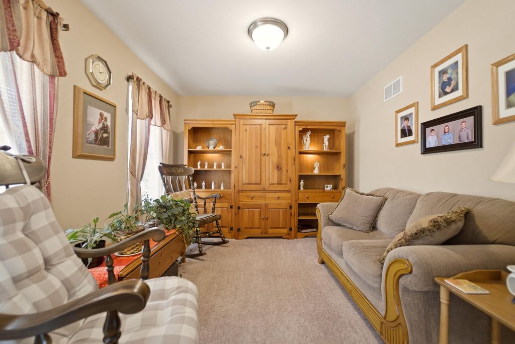 Photo of 302 E 130th Lane, Crown Point, IN 46307 (MLS # 838056)