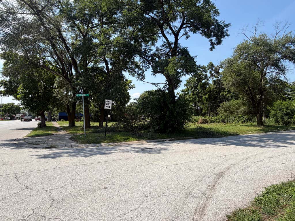 Photo of 1114 W 25th Avenue, Gary, IN 46407 (MLS # 843207)
