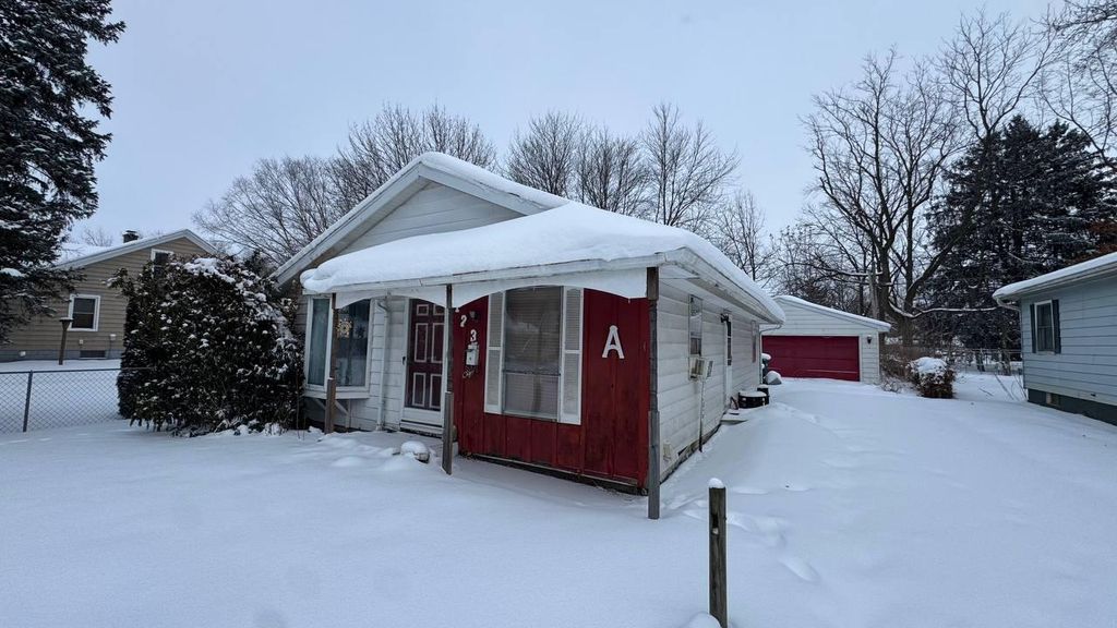 Photo of 123 Laurel Street, La Porte, IN 46350 (MLS # 833540)