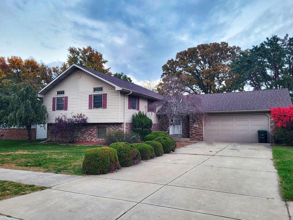 Photo of 1959 Greentree Street, Portage, IN 46368 (MLS # 830244)