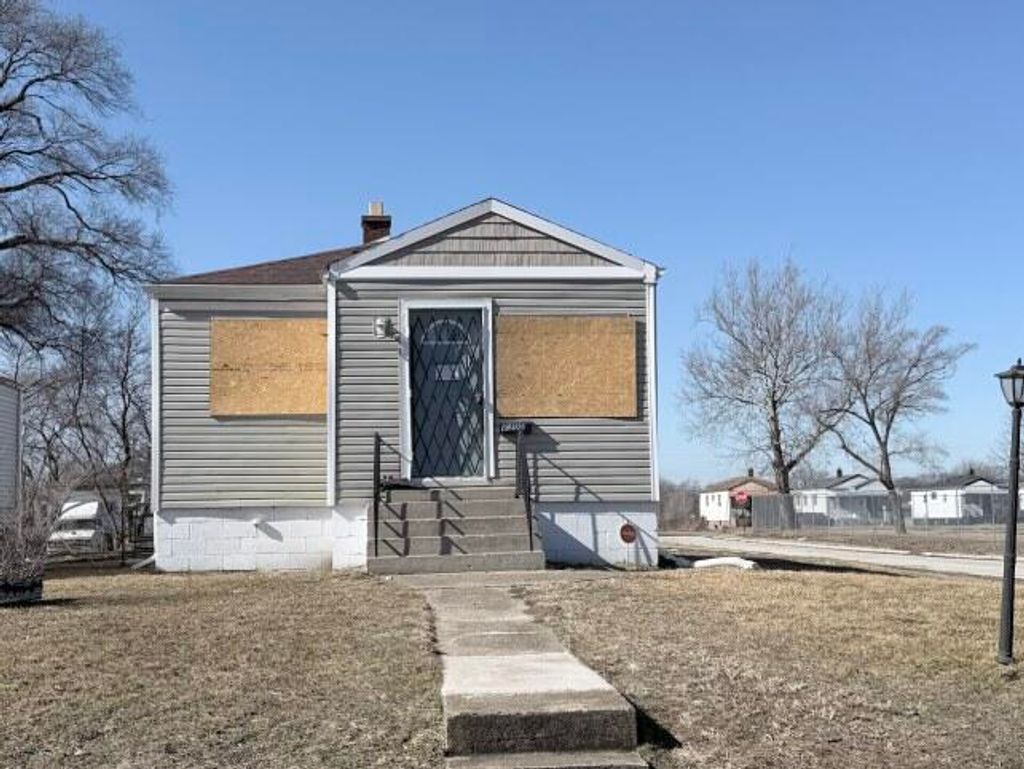 Photo of 2300 Fillmore Street, Gary, IN 46407 (MLS # 835496)