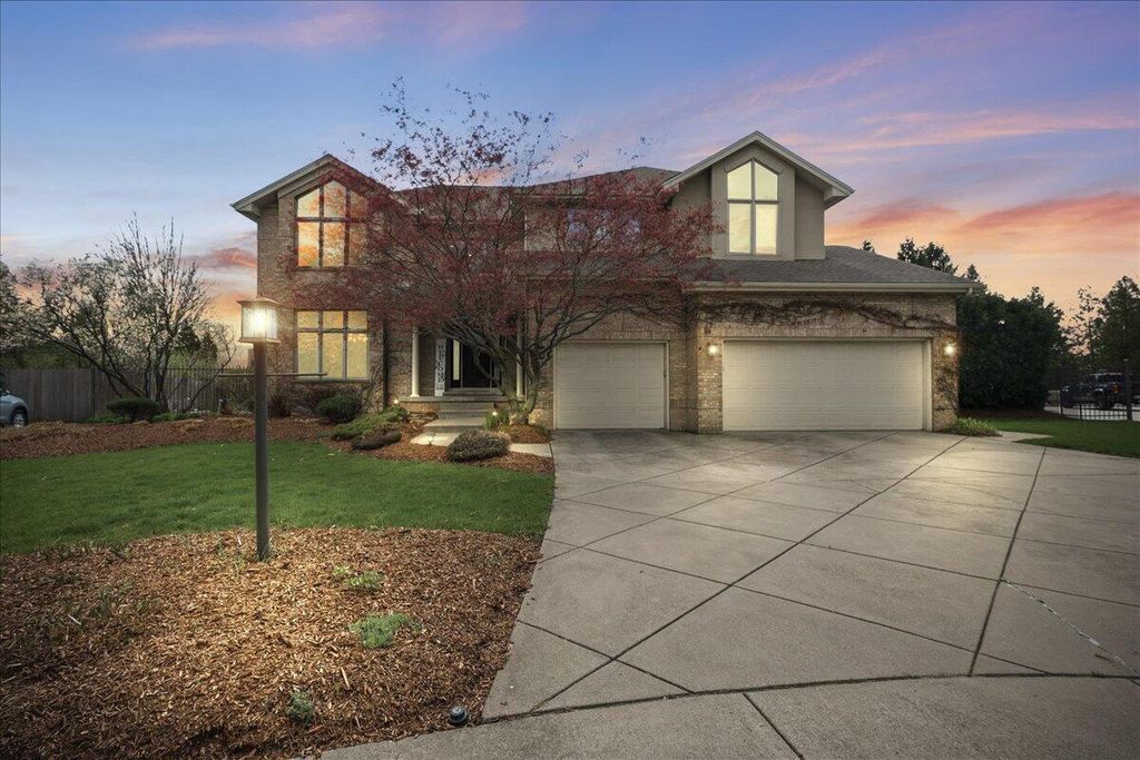 Photo of 1816 Rosewood Lane, Munster, IN 46321 (MLS # 837172)