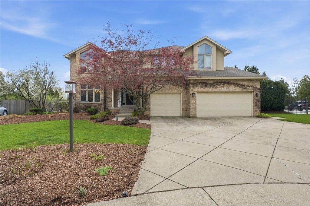 Photo of 1816 Rosewood Lane, Munster, IN 46321 (MLS # 837172)