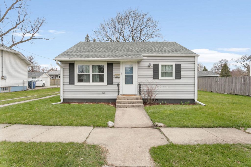 Photo of 1104 Rumely Street, La Porte, IN 46350 (MLS # 836229)