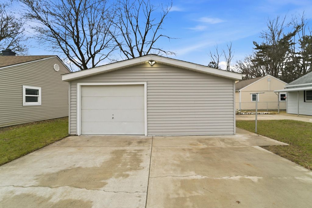 Photo of 1115 Springland Avenue, Michigan City, IN 46360 (MLS # 835285)