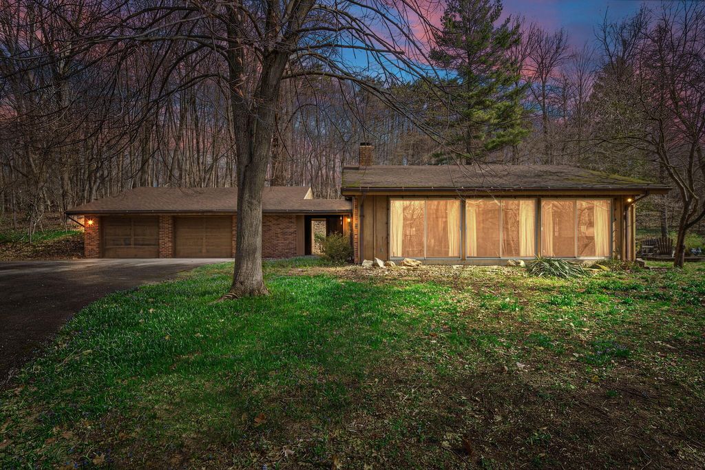 Photo of 2671 E 800 N, La Porte, IN 46350 (MLS # 836909)