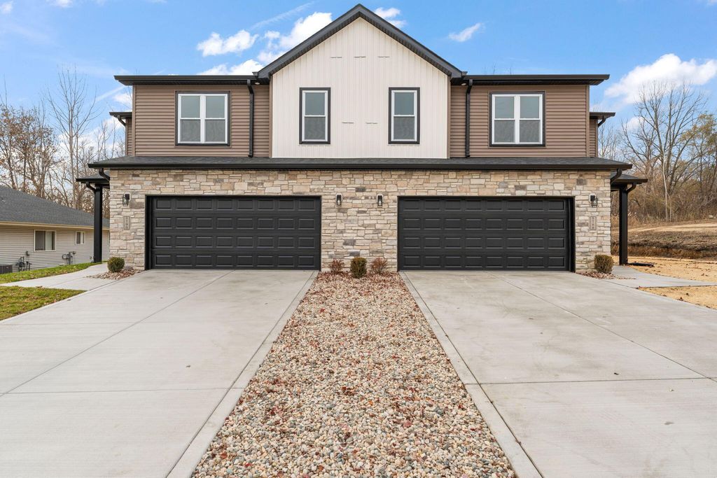 Photo of 5788 Adams Street, Merrillville, IN 46410 (MLS # 831019)