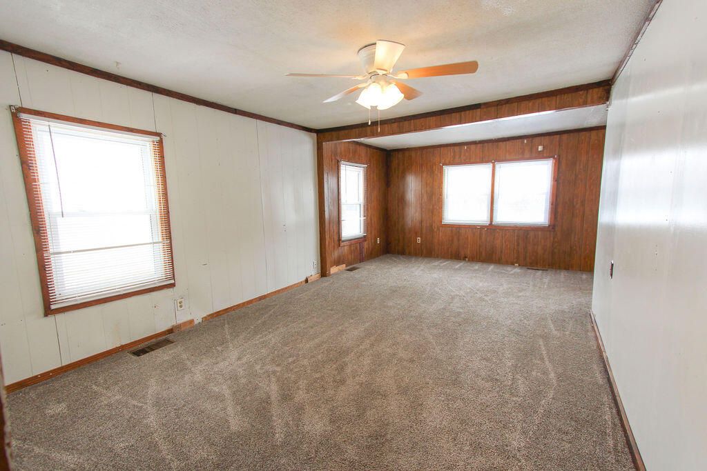 Photo of 1606 Farrand Avenue, La Porte, IN 46350 (MLS # 834045)