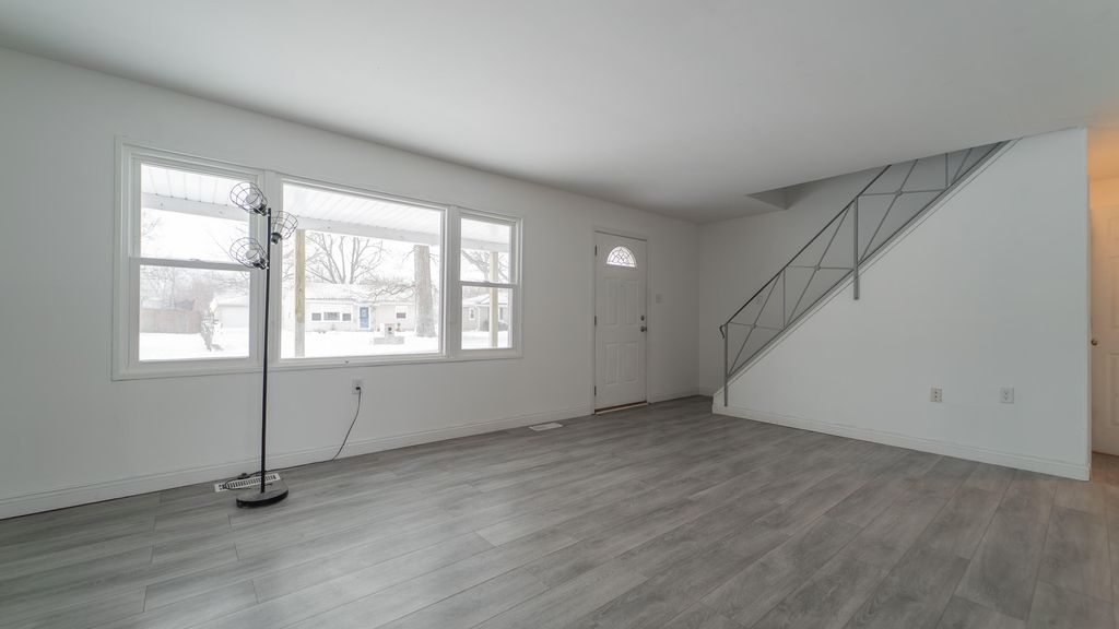 Photo of 726 Fremont Road, Valparaiso, IN 46385 (MLS # 832915)