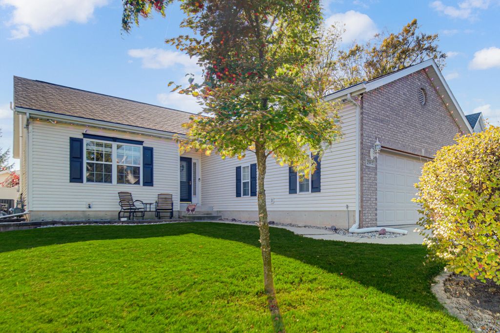 Photo of 2502 Mcafee Drive, Valparaiso, IN 46383 (MLS # 830231)