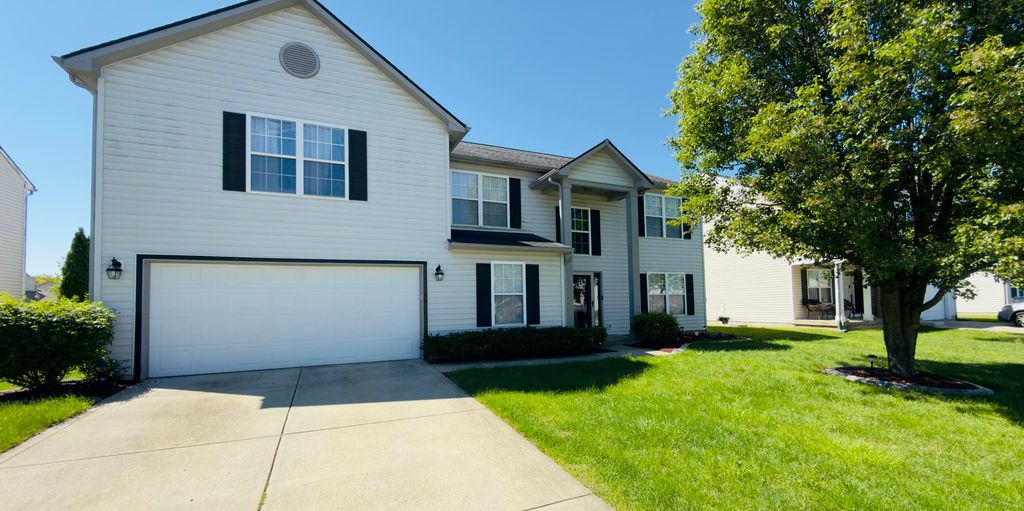 Photo of 11633 Sinclair Drive, Indianapolis, IN 46235 (MLS # 838319)