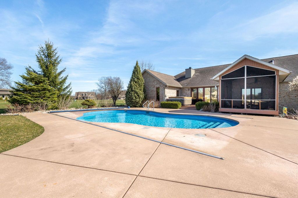 Photo of 2776 W Hogan Avenue, La Porte, IN 46350 (MLS # 831817)