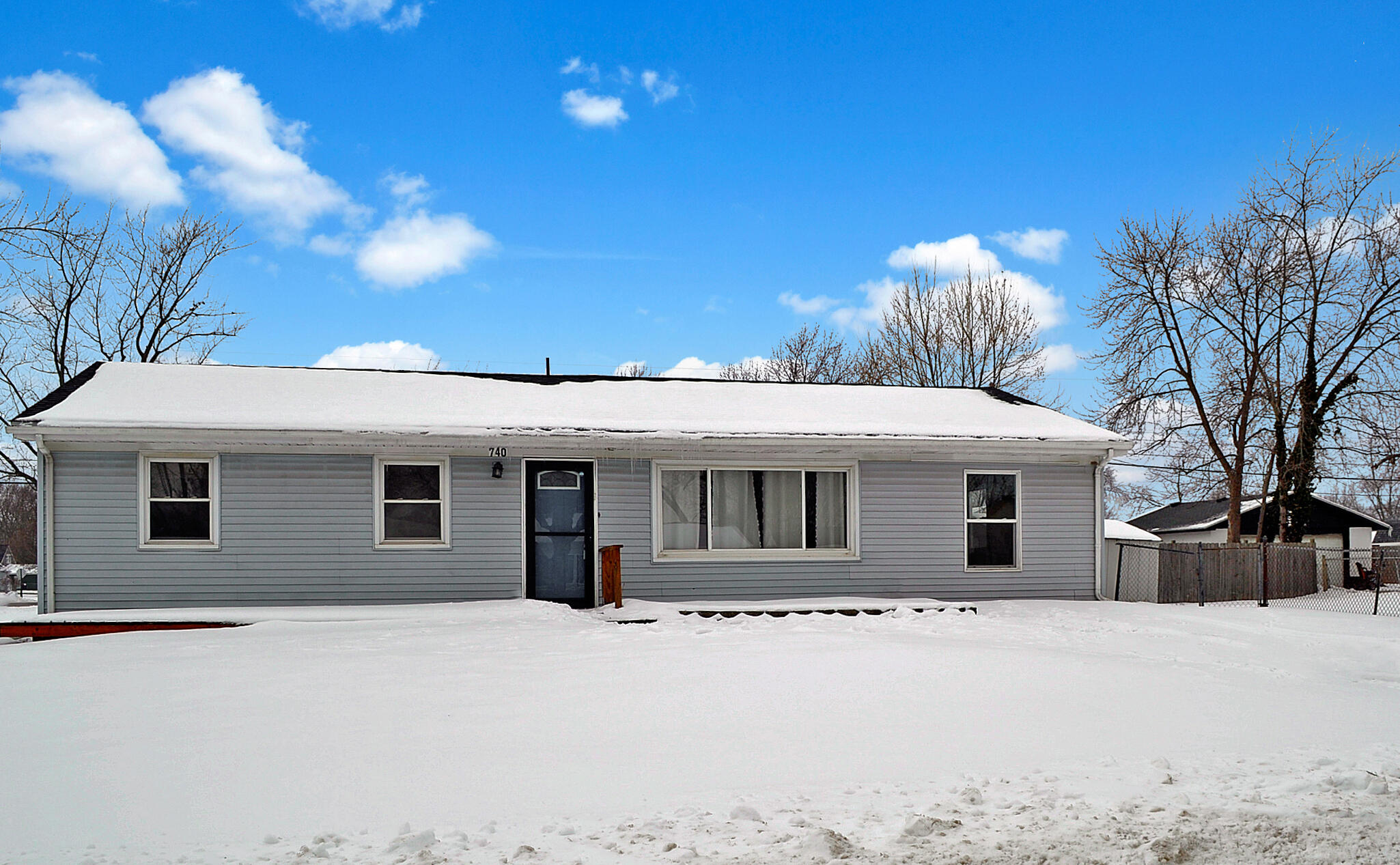Property: 740 Imperial Road,Valparaiso, IN