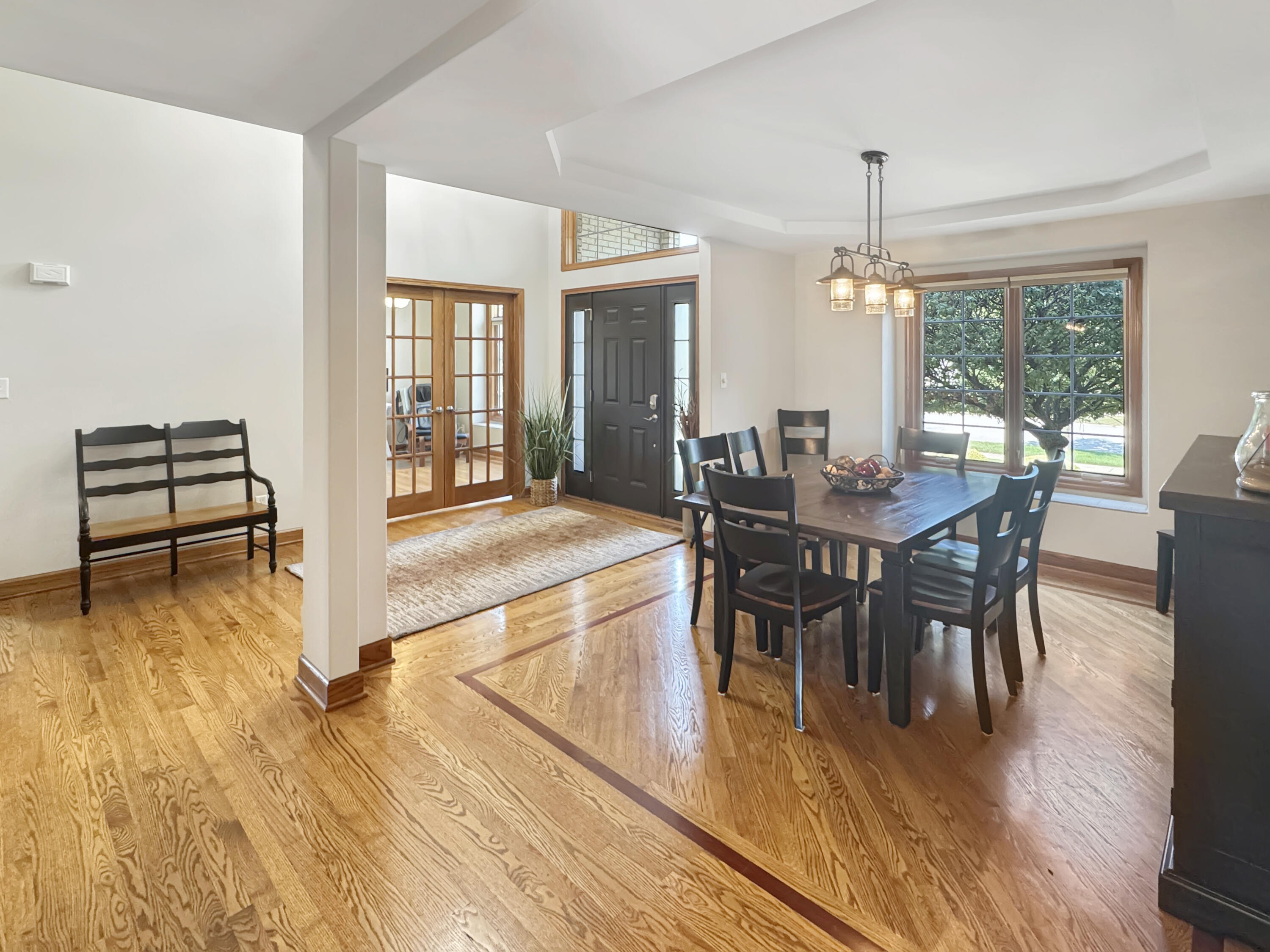 8185 Hawthorne Drive