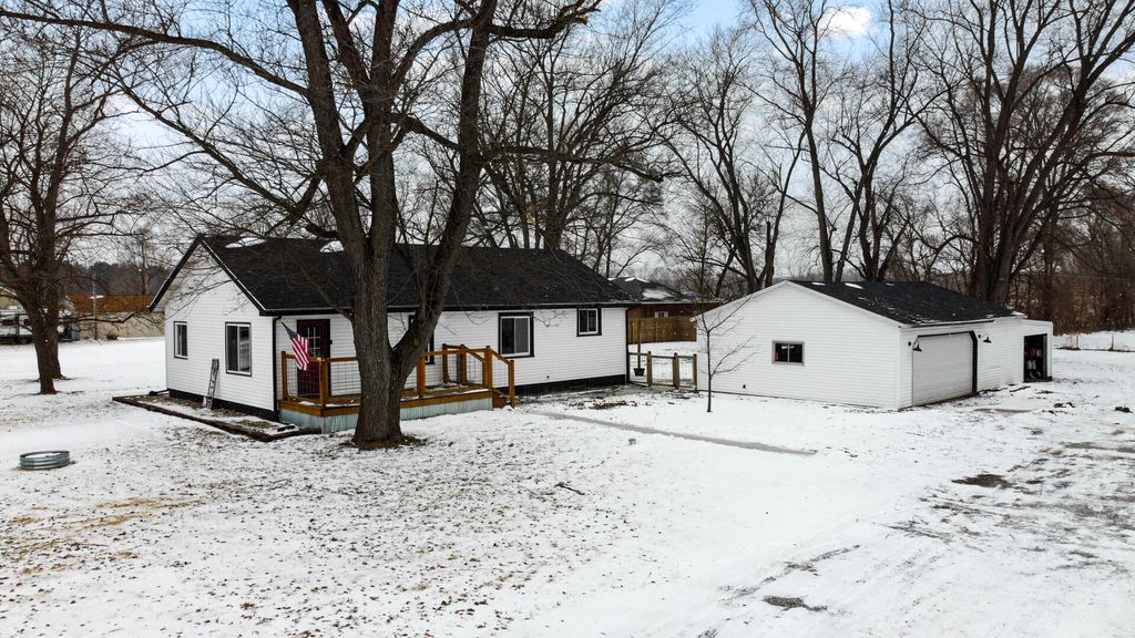 Photo of 2941 E U.s. 6, Hamlet, IN 46532 (MLS # 833000)