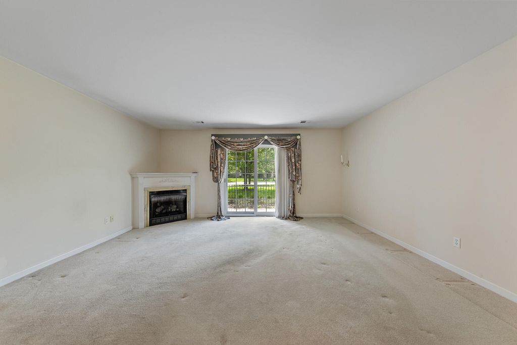 Photo of 2629 Georgetowne Drive #A1, Highland, IN 46322 (MLS # 837880)