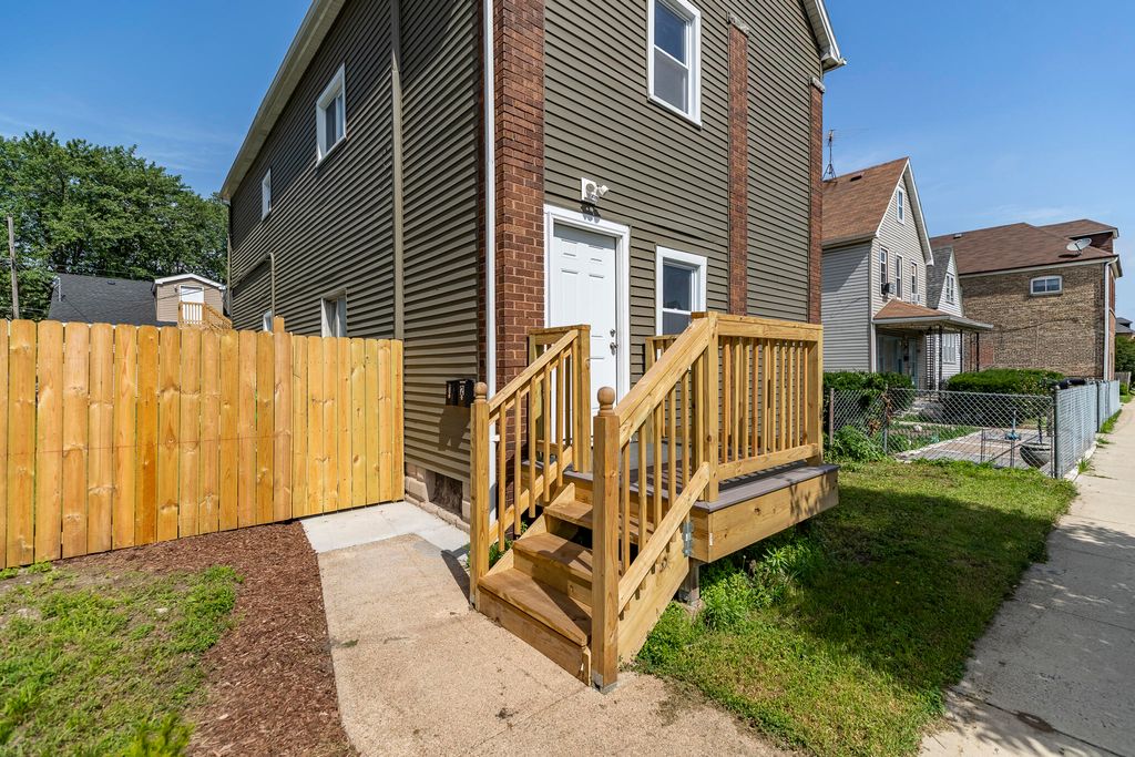 Photo of 4832 Northcote Avenue, East Chicago, IN 46312 (MLS # 841647)