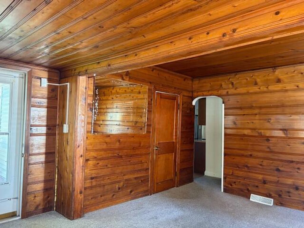 Photo of 803 N Lafayette Street, Griffith, IN 46319 (MLS # 829924)