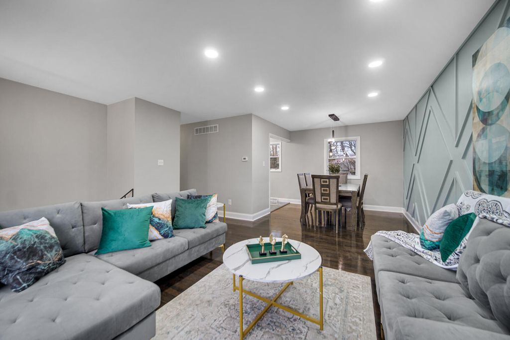 Photo of 1035 Clinton Street, Gary, IN 46406 (MLS # 835409)