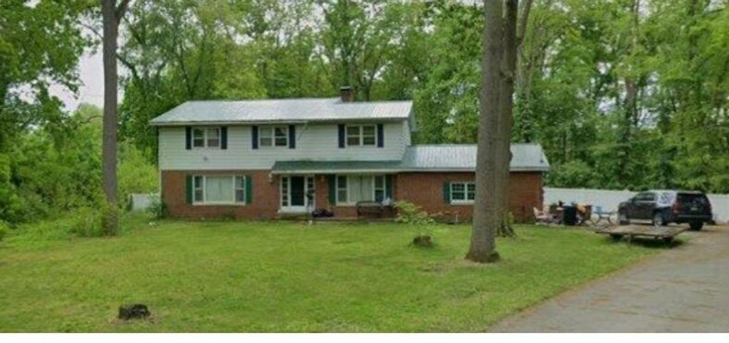 Photo of 3439 Calumet Avenue, Elkhart, IN 46514 (MLS # 838597)