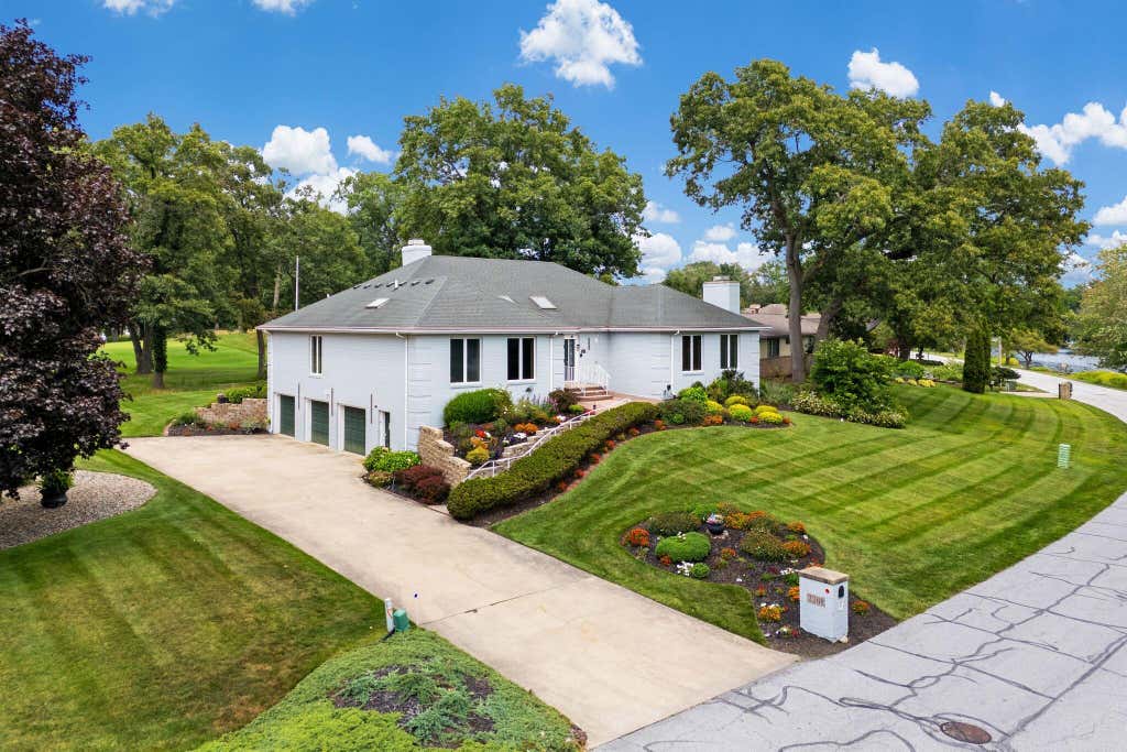 Photo of 2208 Fairway Drive, Michigan City, IN 46360 (MLS # 838333)