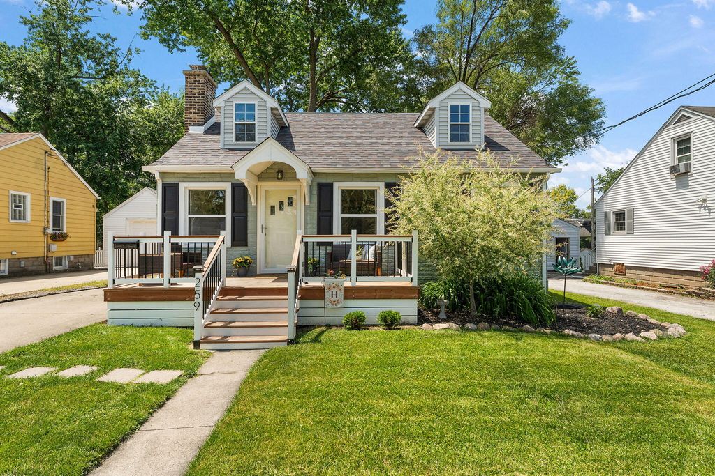 Photo of 259 Wood Street, Crown Point, IN 46307 (MLS # 839840)