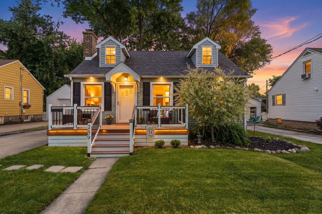 Photo of 259 Wood Street, Crown Point, IN 46307 (MLS # 839840)