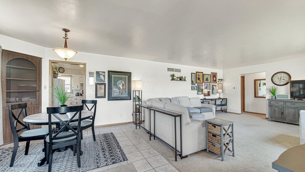 Photo of 3232 Laporte Avenue, Highland, IN 46322 (MLS # 837203)