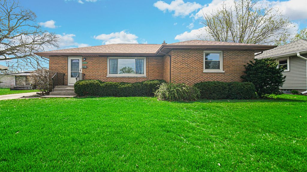 Photo of 3232 Laporte Avenue, Highland, IN 46322 (MLS # 837203)