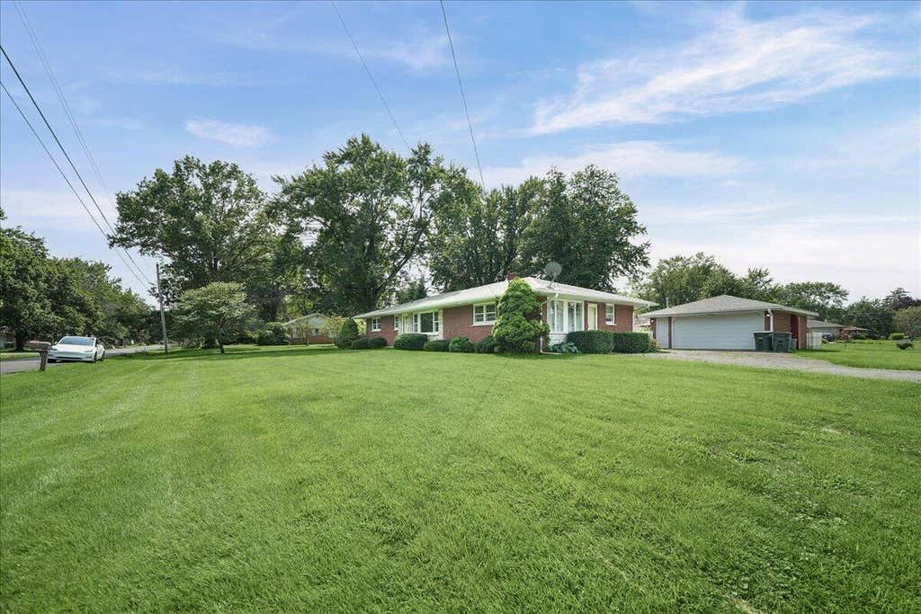 Photo of 3605 Sunset Drive, Valparaiso, IN 46383 (MLS # 844033)