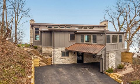 44 Circle Drive Dune Acres IN 46304