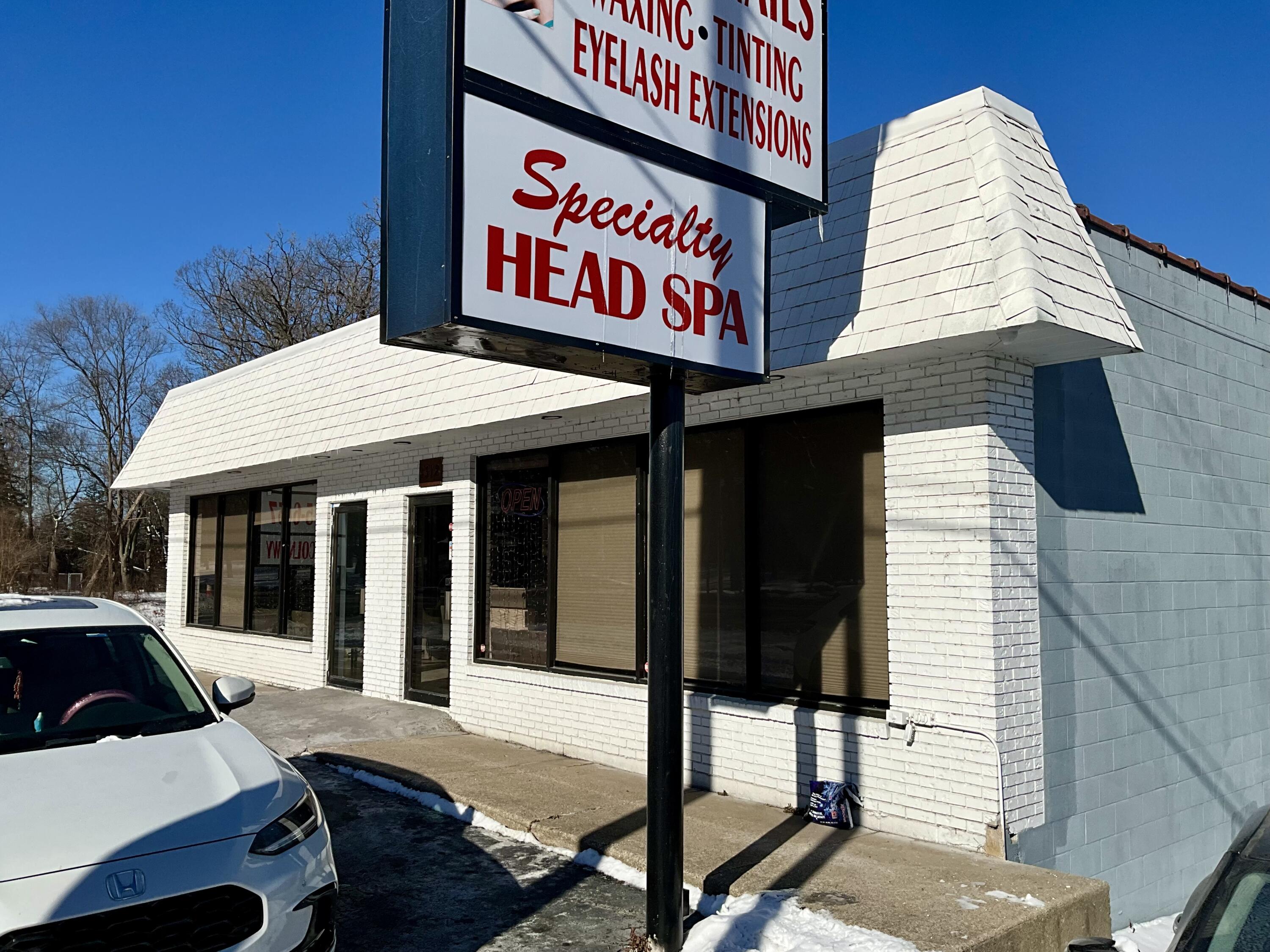 1312 W Lincoln Highway